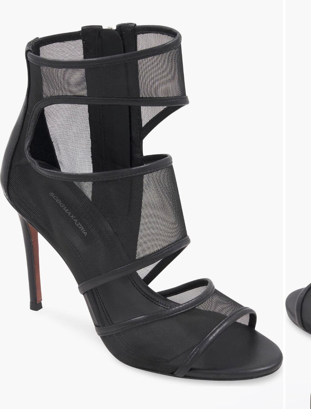 BCBG Surali black leather heels size 39 8.5